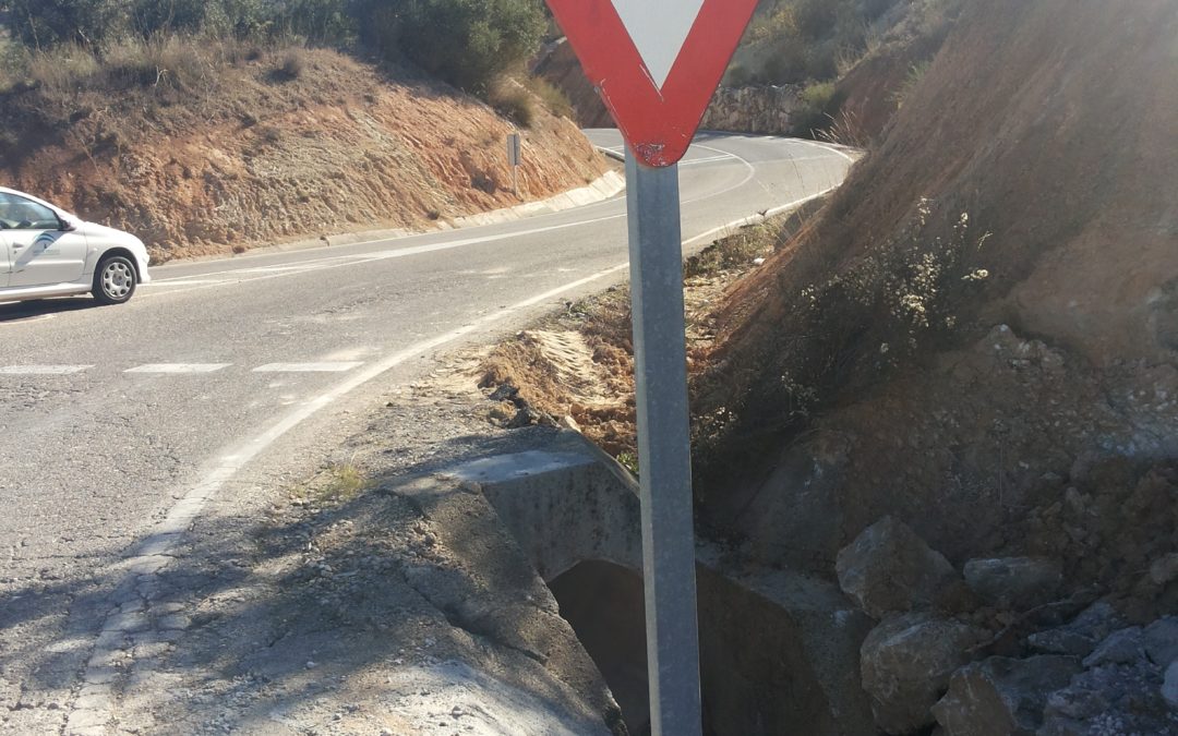 ARREGLADO EL SOCAVON DE LA ENTRADA DE CASTIL DE CAMPOS